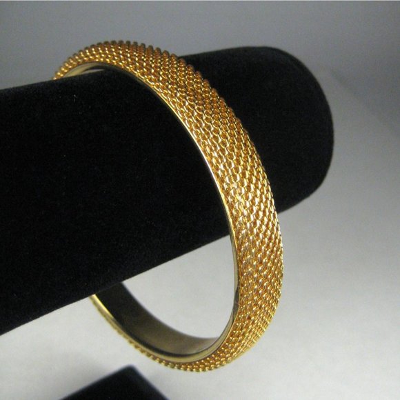 Bracelet 9.5 In Goldtone Mesh Jewelry Women Bangle .75 in Wide Cocktail Party - Picture 5 of 5